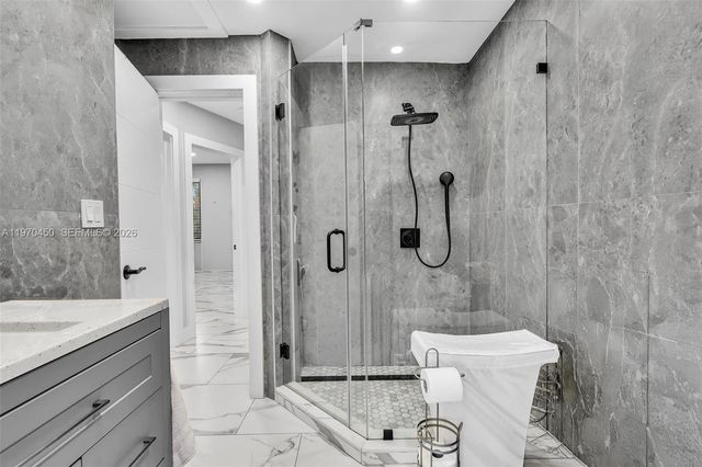 6781 Franklin St, Hollywood, FL 33024