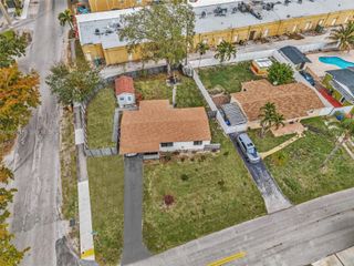 6781 Franklin St, Hollywood, FL 33024