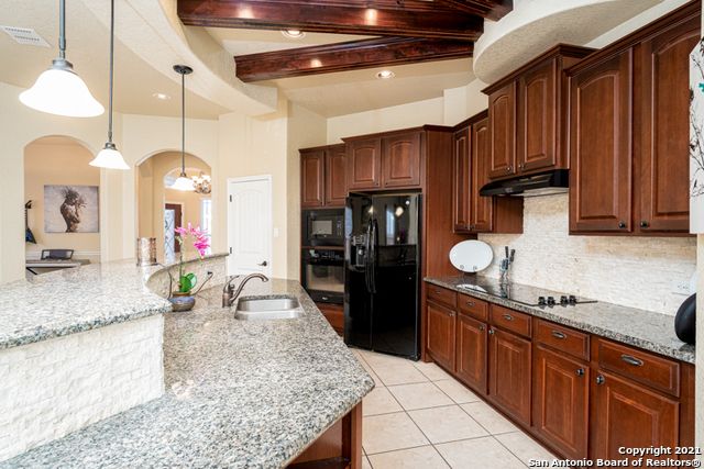 12430 Horse Crescent, San Antonio, TX 78254