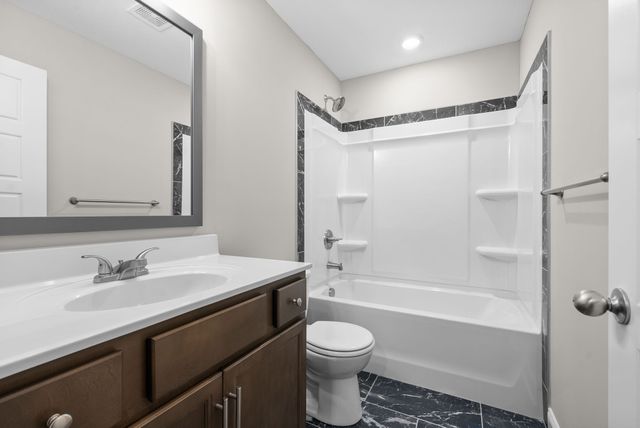 4 Echo Ridge, Oak Grove, KY 42262