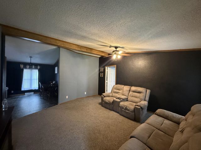 1509 W Ash Ave, El Dorado, KS 67042
