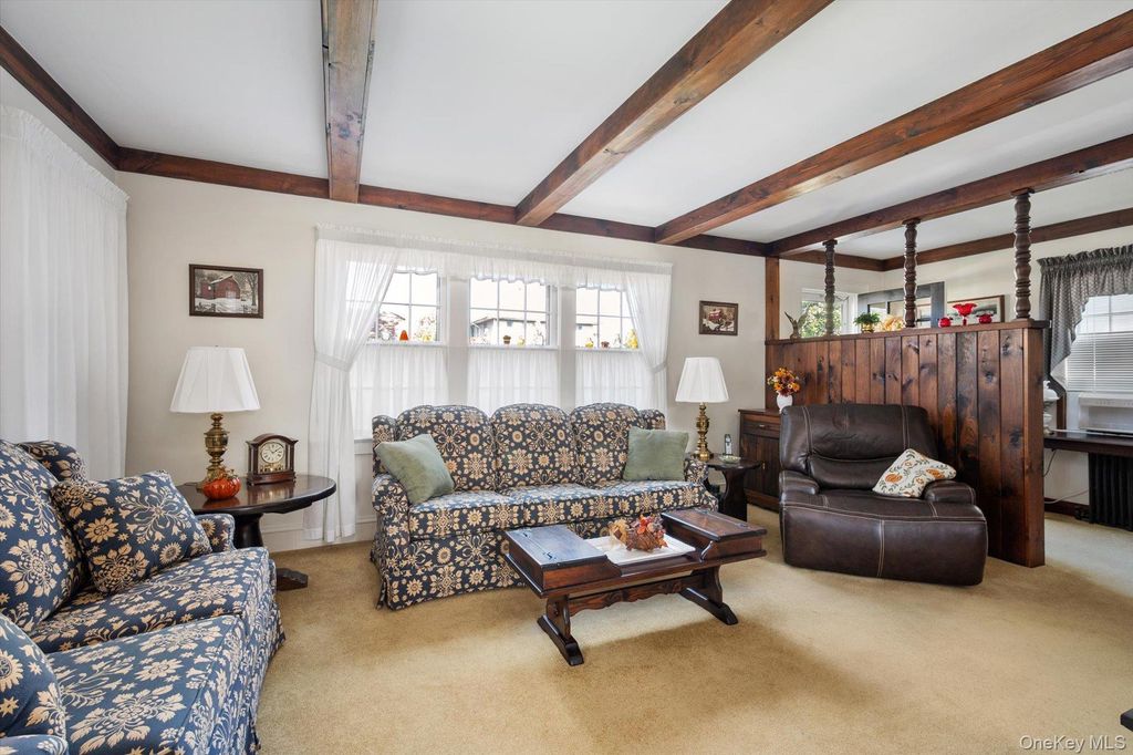421 Oak Street, Bellmore, NY 11710 — photo 5