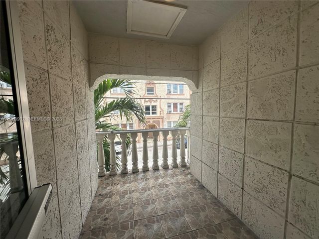 412 SW 10th Avenue, Miami, FL 33130