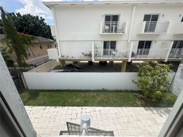 412 SW 10th Avenue, Miami, FL 33130