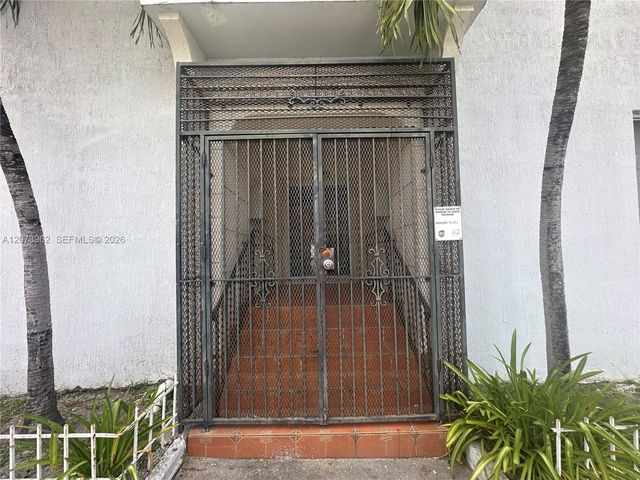 412 SW 10th Avenue, Miami, FL 33130