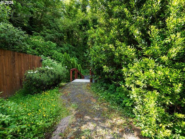 9310 Sw 18TH Pl, Portland, OR 97035