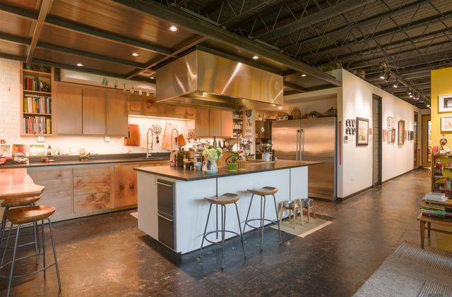 1607 Main St, Baton Rouge, LA 70802