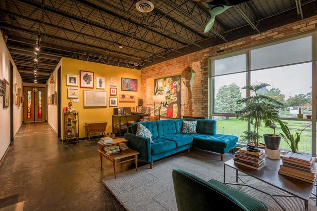 1607 Main St, Baton Rouge, LA 70802