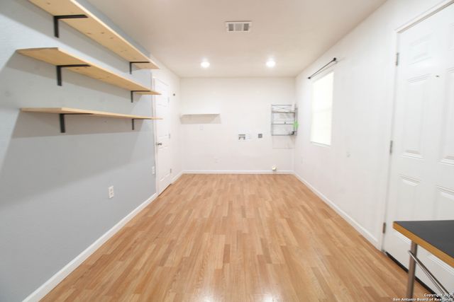 17673 Interstate, Lytle, TX 78052