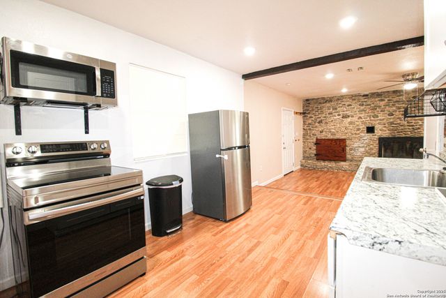 17673 Interstate, Lytle, TX 78052