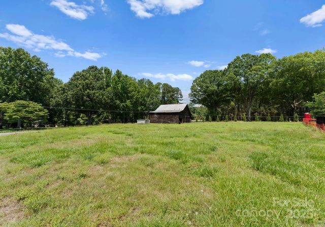 293 Camino Real Road, Mooresville, NC 28117