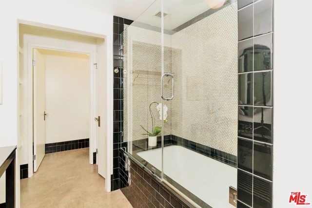 849 S Broadway 202, Los Angeles, CA 90014