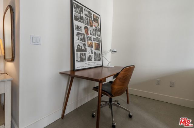 849 S Broadway 202, Los Angeles, CA 90014