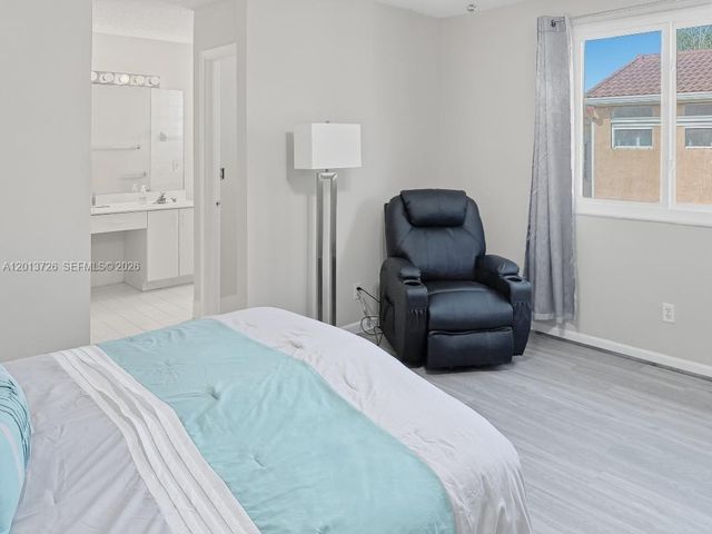 6001 NW 43rd Ter, Coconut Creek, FL 33073
