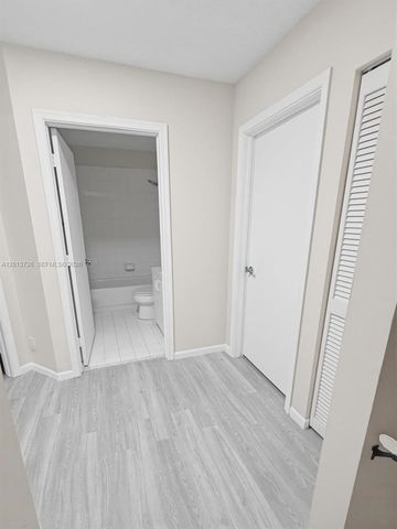 6001 NW 43rd Ter, Coconut Creek, FL 33073