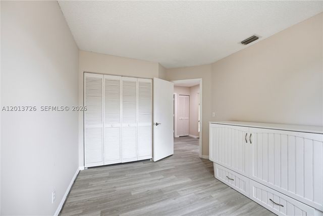 6001 NW 43rd Ter, Coconut Creek, FL 33073