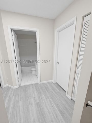 6001 NW 43rd Ter, Coconut Creek, FL 33073