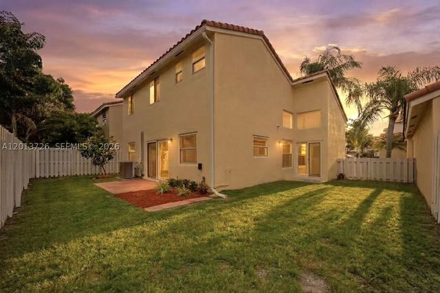 6001 NW 43rd Ter, Coconut Creek, FL 33073