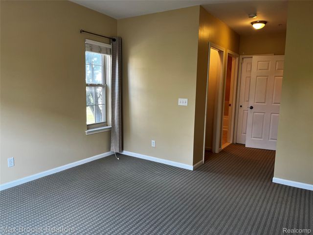 3177 Newbury Place, Troy, MI 48084