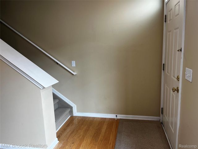 3177 Newbury Place, Troy, MI 48084