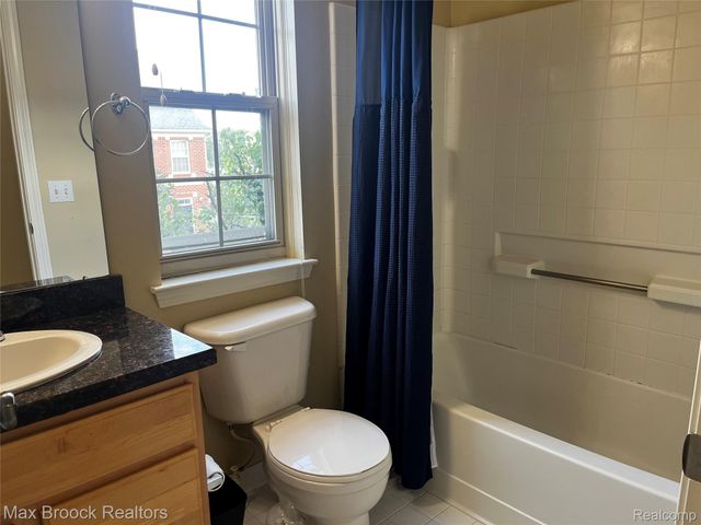 3177 Newbury Place, Troy, MI 48084