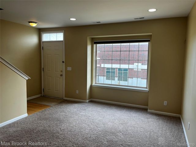 3177 Newbury Place, Troy, MI 48084
