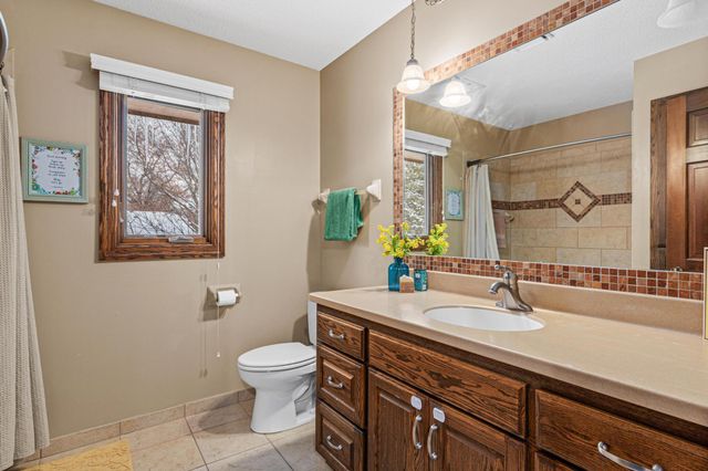 5816 Oxford Street N, Shoreview, MN 55126