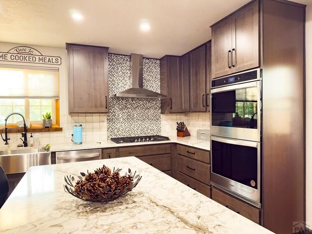 3819 Goodnight Ave, Pueblo, CO 81005