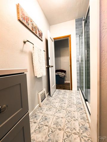 3819 Goodnight Ave, Pueblo, CO 81005