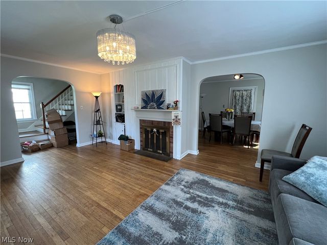 3844 Bendemeer Road, Cleveland Heights, OH 44118