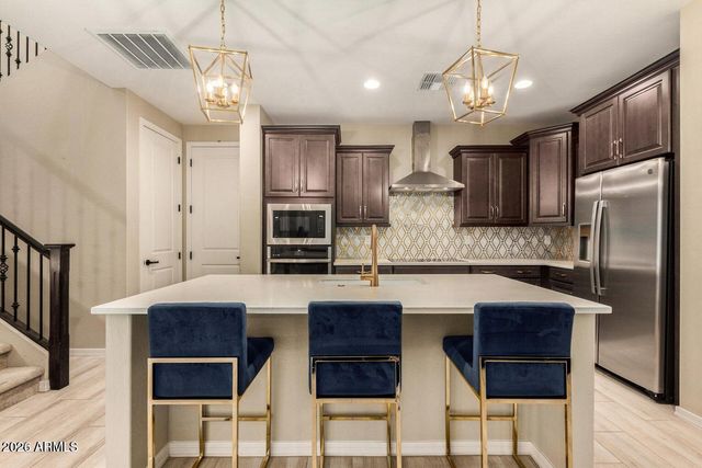 4284 E JESSE Street, Gilbert, AZ 85295