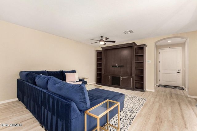 4284 E JESSE Street, Gilbert, AZ 85295