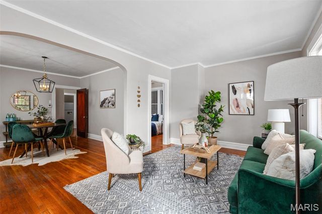 4989 Tholozan Avenue 1st Floor, St Louis, MO 63109