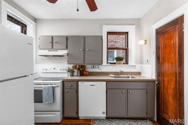 4989 Tholozan Avenue 1st Floor, St Louis, MO 63109