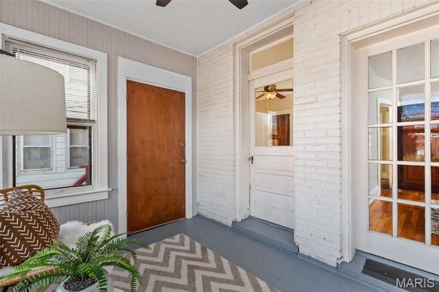 4989 Tholozan Avenue 1st Floor, St Louis, MO 63109