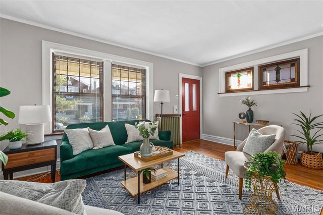 4989 Tholozan Avenue 1st Floor, St Louis, MO 63109