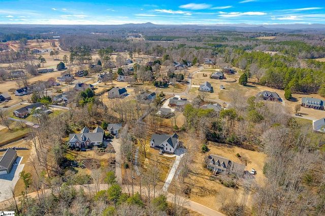107 Bentwood Lane, Pickens, SC 29671