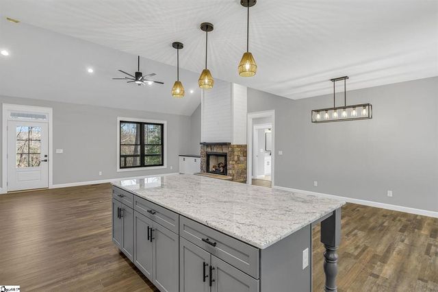 107 Bentwood Lane, Pickens, SC 29671