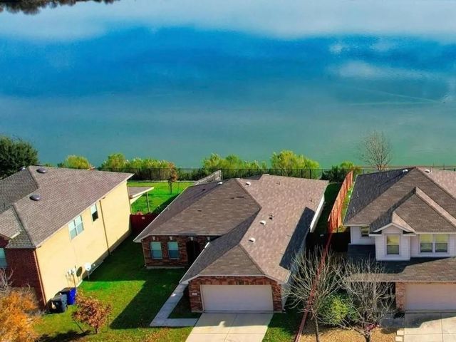 1846 Bayfront Drive, Dallas, TX 75051