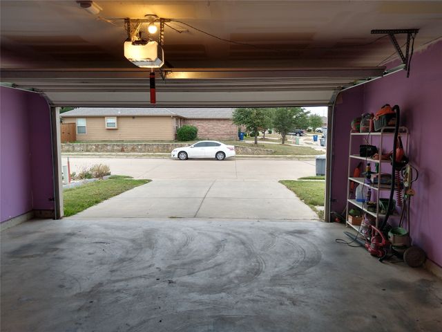 1846 Bayfront Drive, Dallas, TX 75051