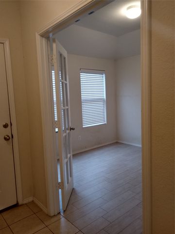 1846 Bayfront Drive, Dallas, TX 75051