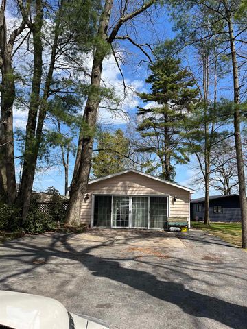 2374 Northeast Drive, Tawas City, MI 48763