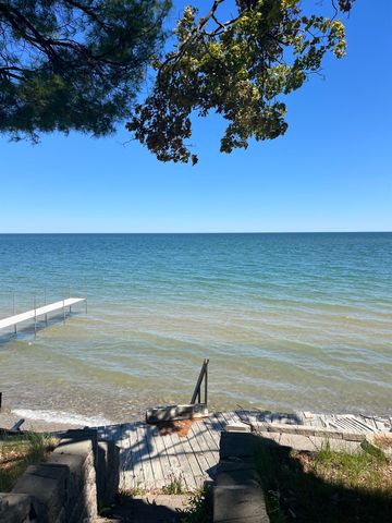 2374 Northeast Drive, Tawas City, MI 48763