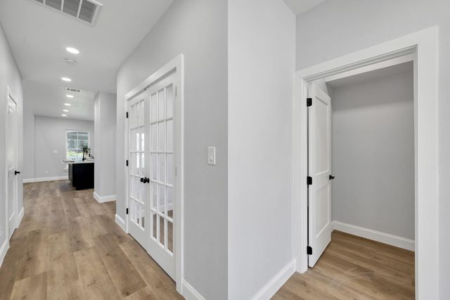 49 Winterhaven Lane, Montgomery, TX 77356