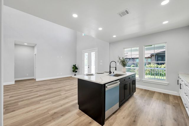 49 Winterhaven Lane, Montgomery, TX 77356