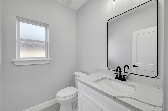 49 Winterhaven Lane, Montgomery, TX 77356