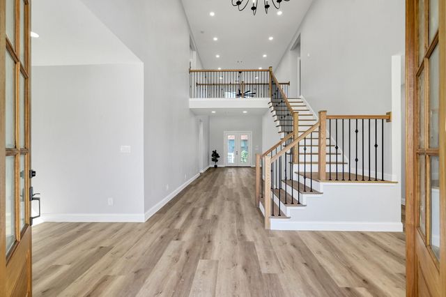 49 Winterhaven Lane, Montgomery, TX 77356