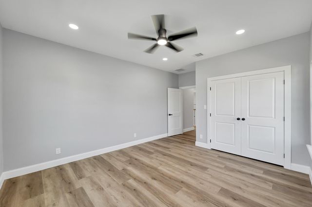 49 Winterhaven Lane, Montgomery, TX 77356