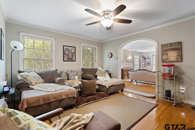 1522 N Moore Ave, Tyler, TX 75702