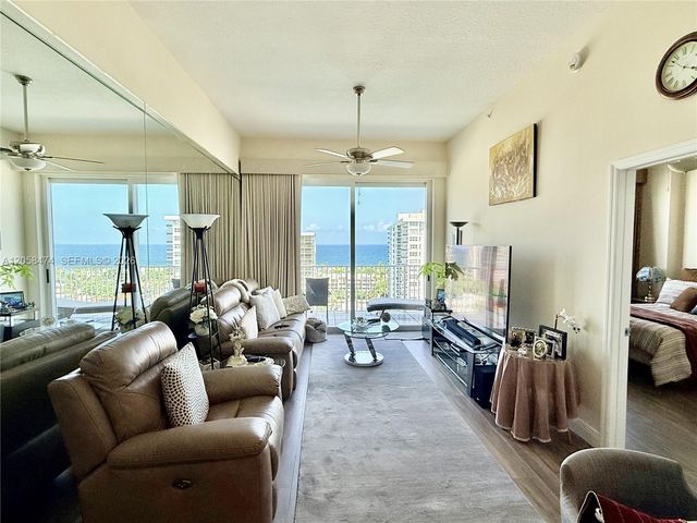 3020 NE 32nd Avenue PH3, Fort Lauderdale, FL 33308